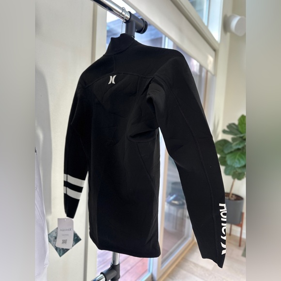Hurley Other - Hurley x Tom Sachs “learn to surf” rash guard